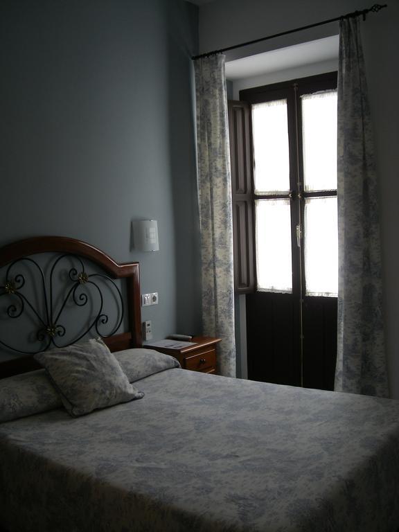 Hostal Azahar Cordova Esterno foto