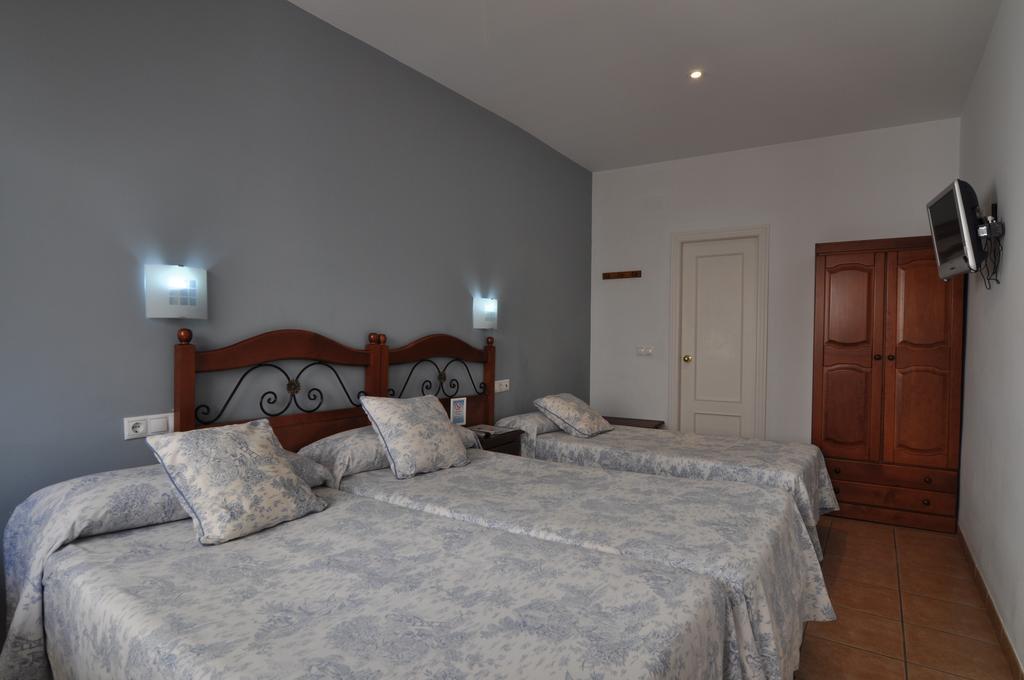 Hostal Azahar Cordova Esterno foto