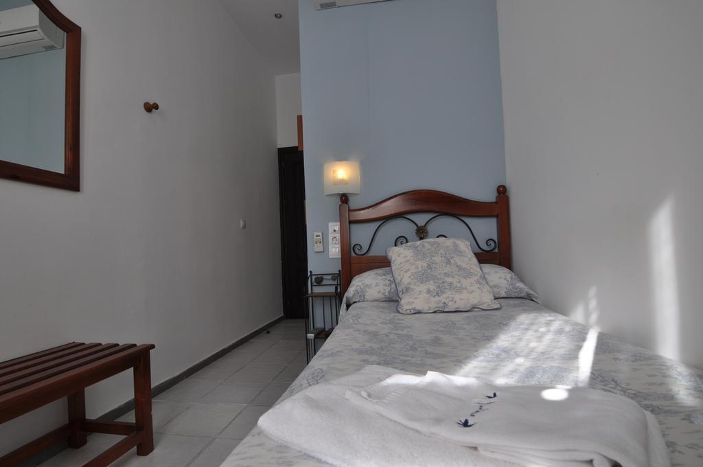 Hostal Azahar Cordova Esterno foto