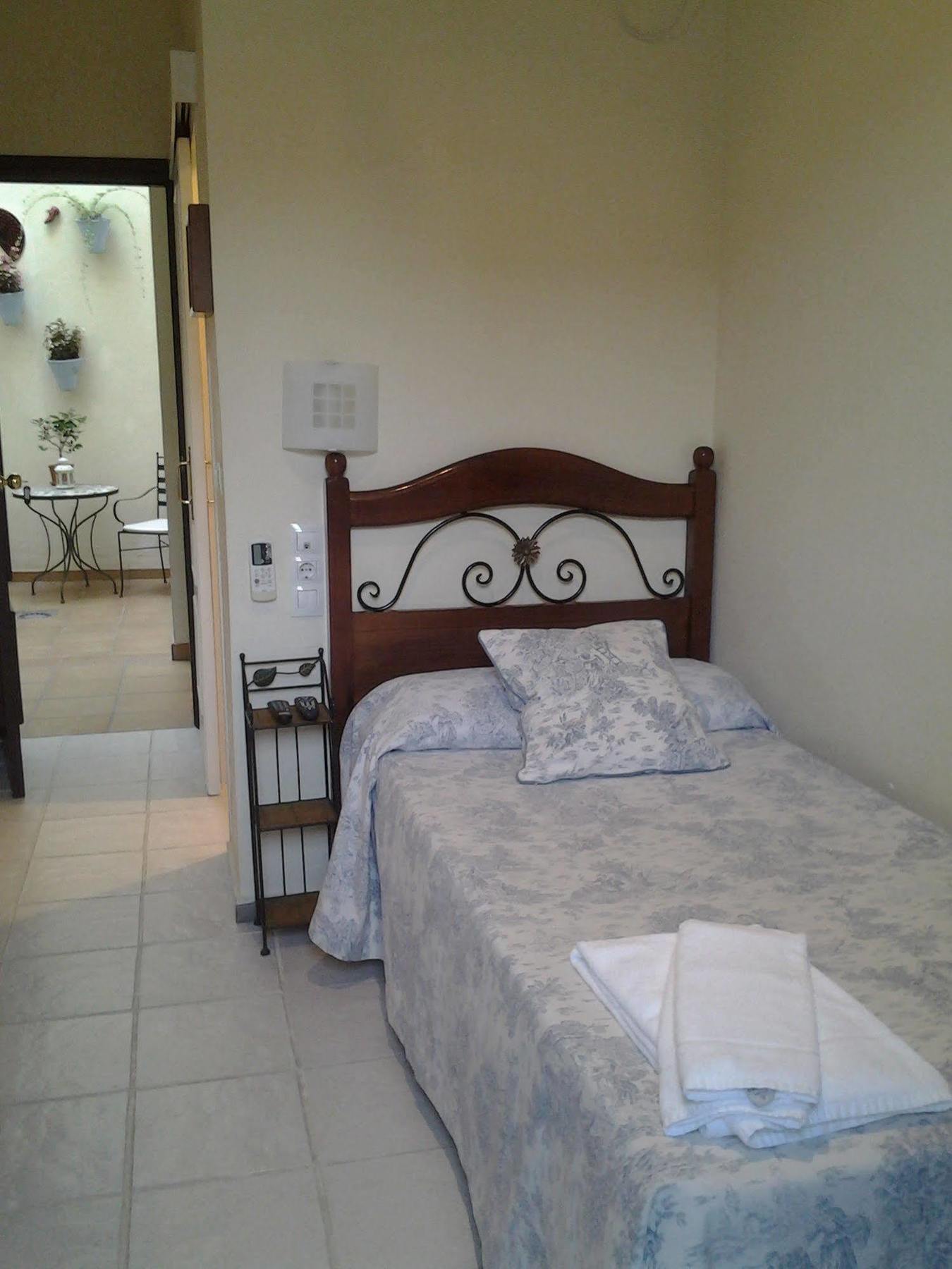 Hostal Azahar Cordova Esterno foto